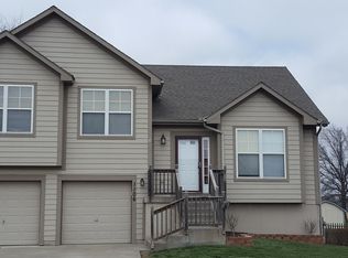 1106 S 11th St, Louisburg, KS 66053
