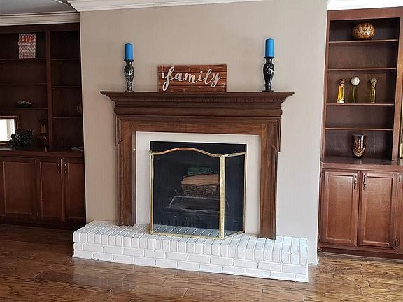 3rd image of 6749 Steeplechase Dr NW