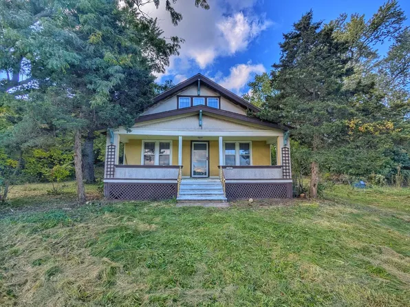 32803 Geneva ROAD, Burlington, WI 53105