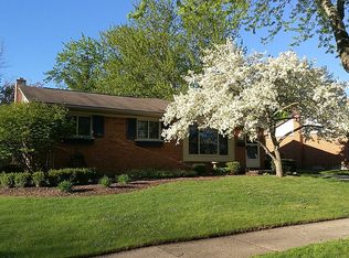 432 Hill St, Rochester, MI 48307