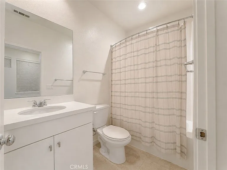 2710 Valor Ln — Photo 44
