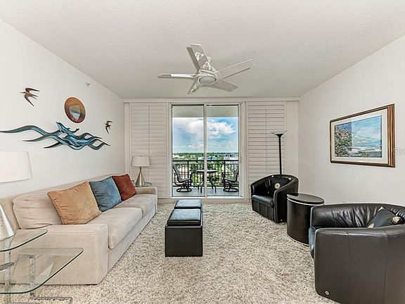 3rd image of 800 N Tamiami Trl Unit 812