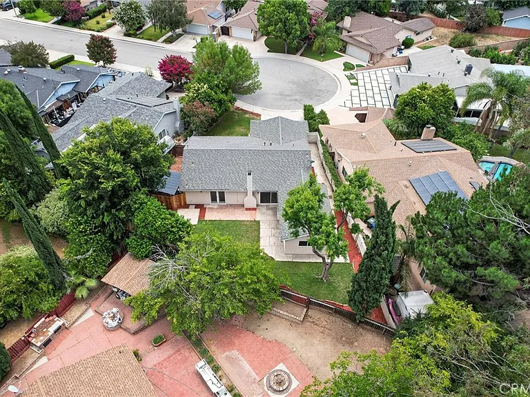 24441 Denise Pl — Photo 3