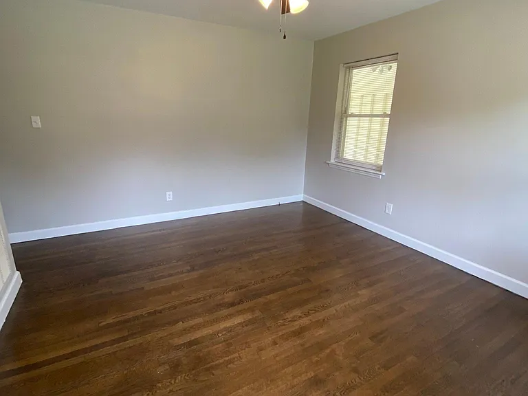 103 Pine Tree Dr — Photo 8