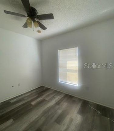 4th image of 311 Erie Ct