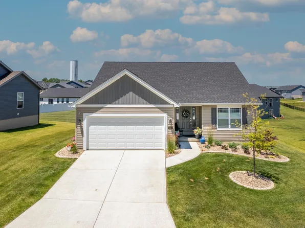 565 Lakewood Dr, Moscow Mills, MO 63362