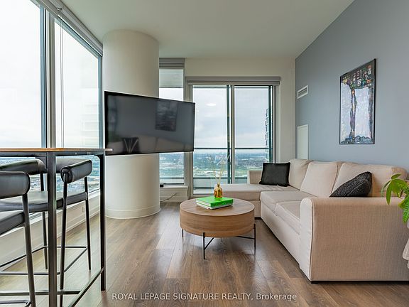 3rd image of 898 Portage Pkwy #5903