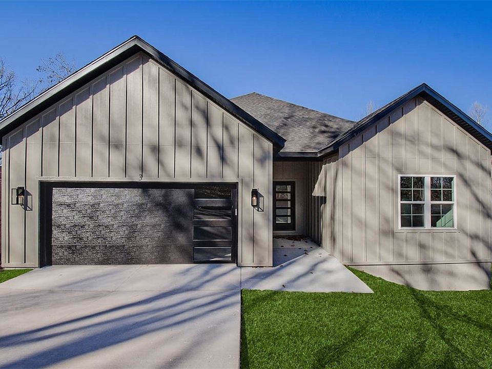 1st image of 3 Winchester Ln