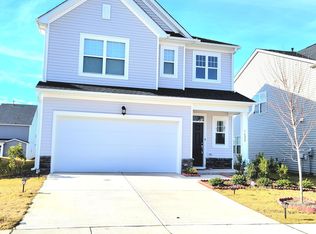 1622 Chestnut Tree Dr, Fuquay Varina, NC 27526