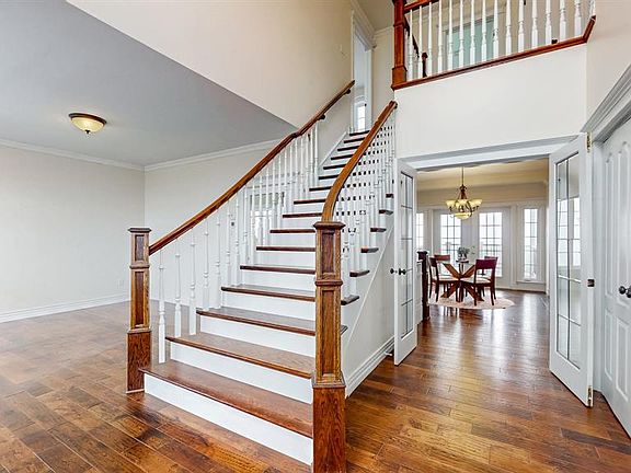 4th image of 115 Ridgewood Drive