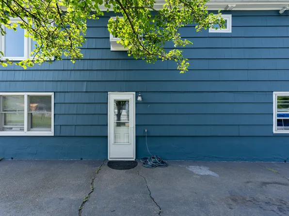 4 Yale St #1, Norwalk, CT 06851
