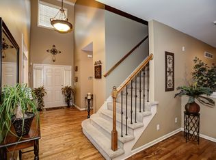 6225 N Forest Dr, Kansas City, MO 64152