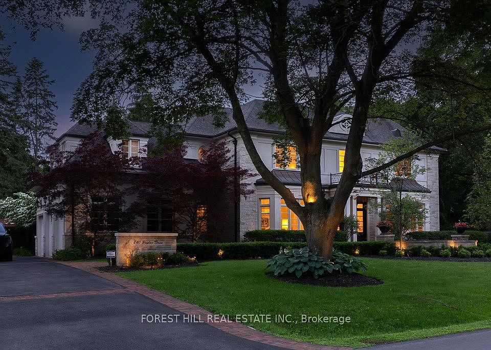 1st image of 240 Poplar Dr