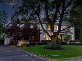 240 Poplar Dr, Oakville, ON L6J 4C8