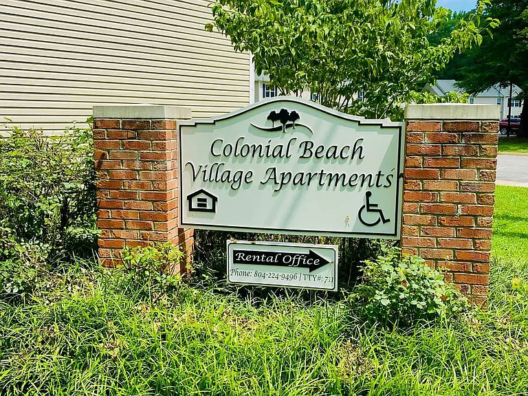 Colonial Beach Village — Photo 11
