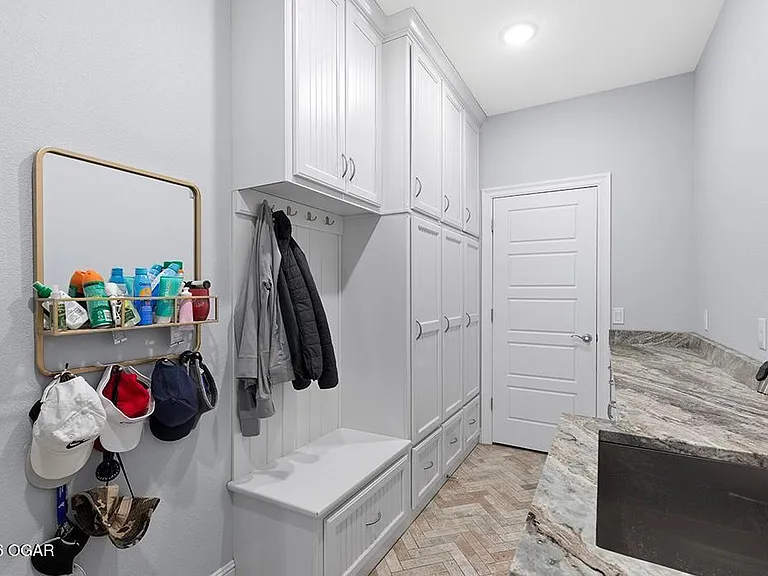 2717 Callaway Rdg — Photo 16