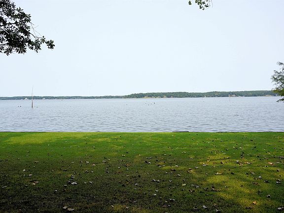 5th image of Hillside Dr