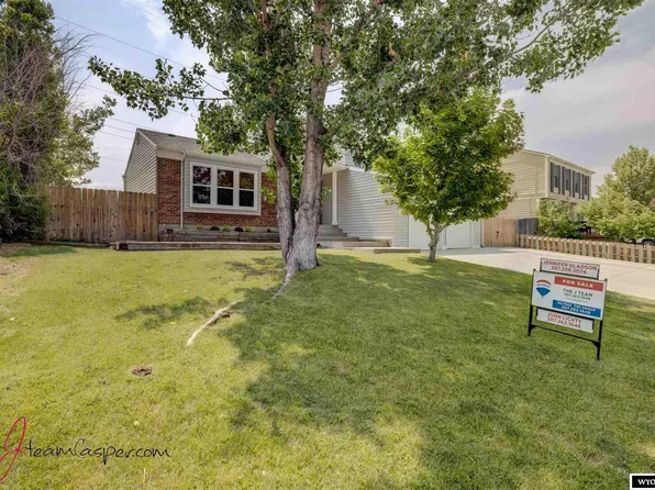 811 W 45th St, Casper, WY 82601