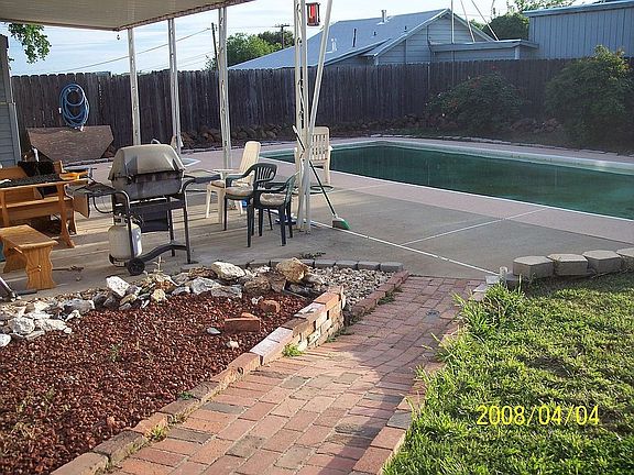 Pool, hottub, patio, BBQ area