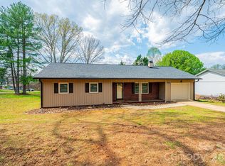 4367 Vine Arbor Dr, Hickory, NC 28602