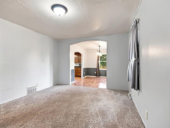 4th image of 56571 220th St