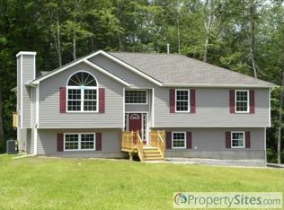 62 Cronk Rd, Wallkill, NY 12589