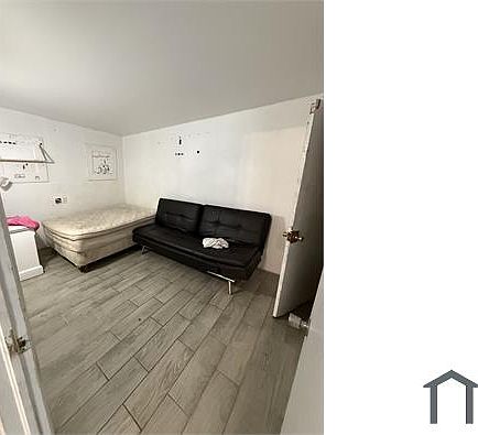 2nd image of 3027 Jefferson Ave Unit B