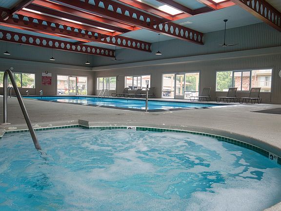 Indoor Hot Tub with Jets