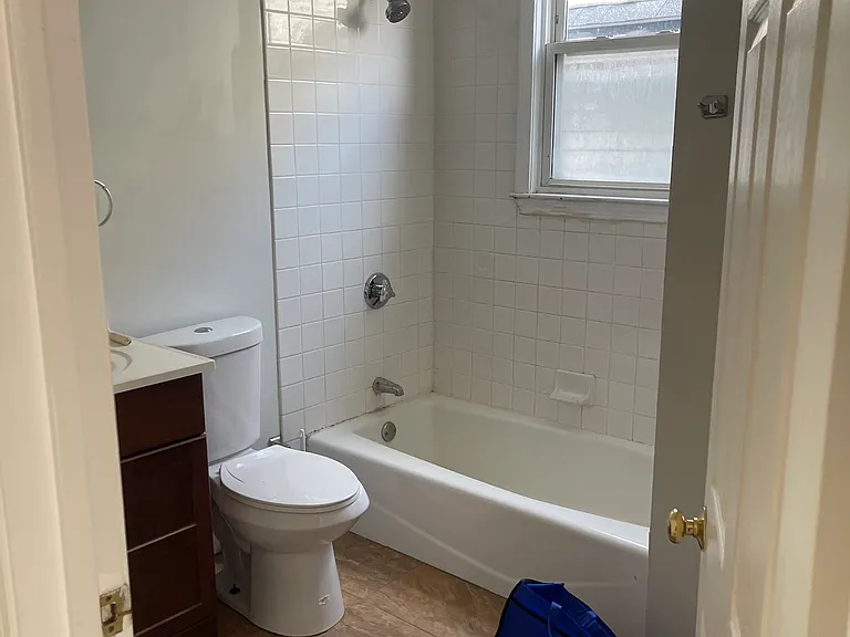 15 Albion St #2 — Photo 8