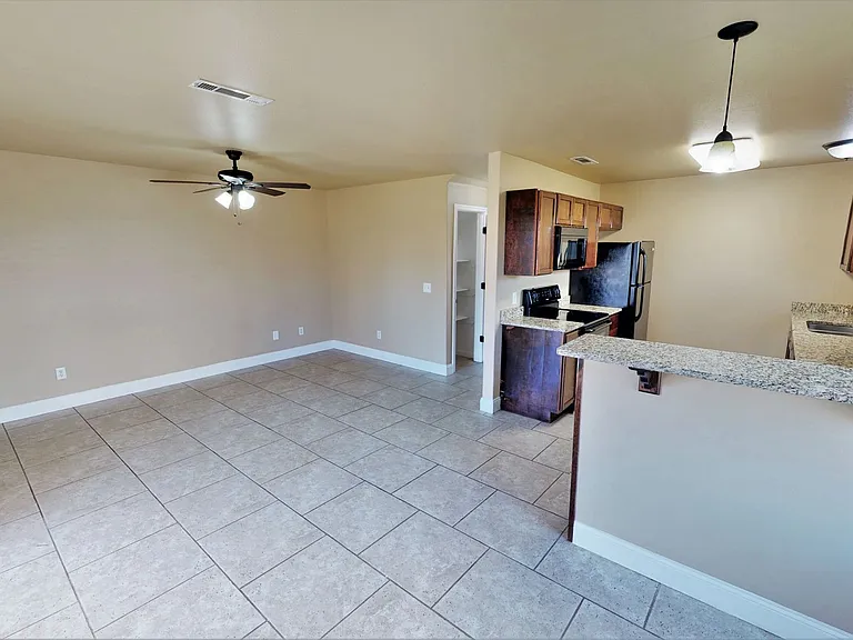 804 Meadowlands Drive — Photo 8