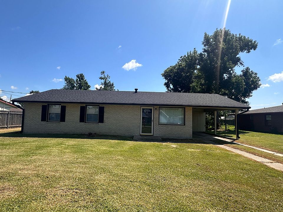 1st image of 305 Louisiana Ave