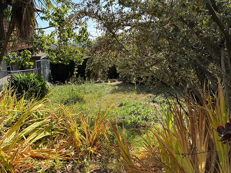 838 Mendocino Ave — Photo 23