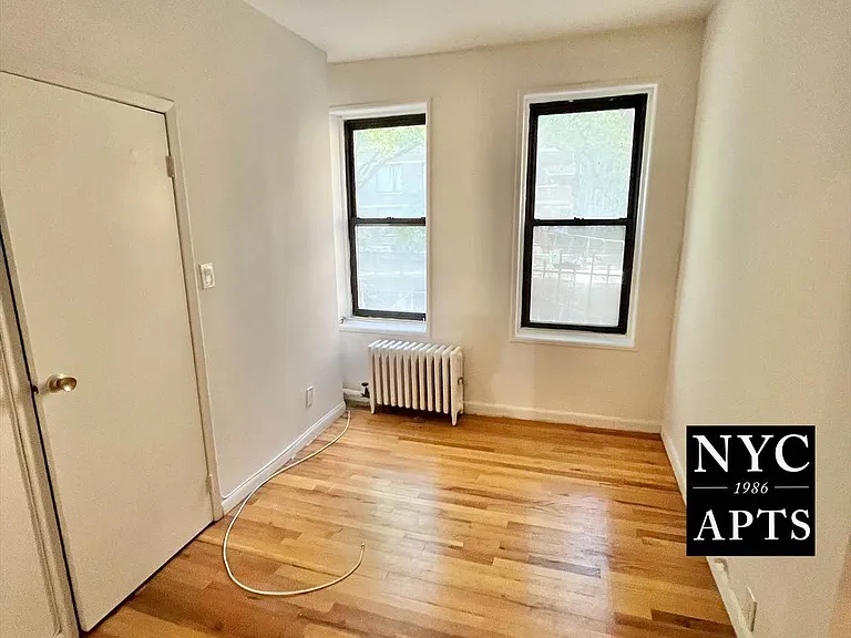 316 E 49th St #2B — Photo 4