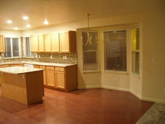 5th image of 11426 Deerfield Dr