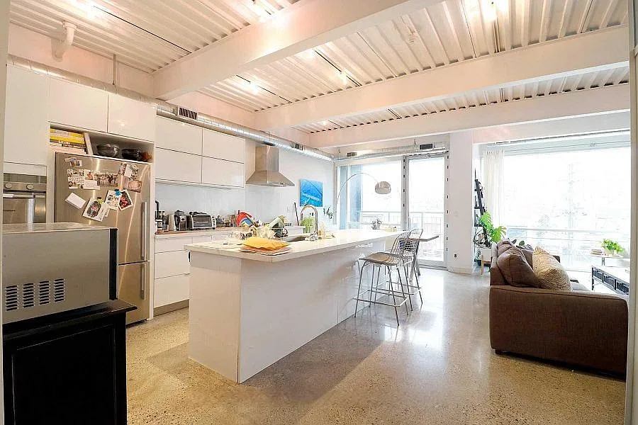2 bed, 1101 sqft, $3,750 — Photo 2