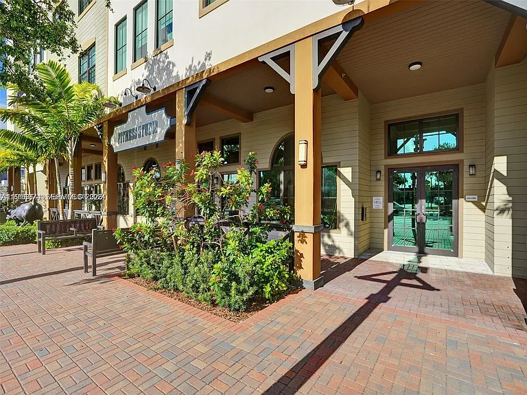 4100 SW 64th Ave #308 — Photo 35