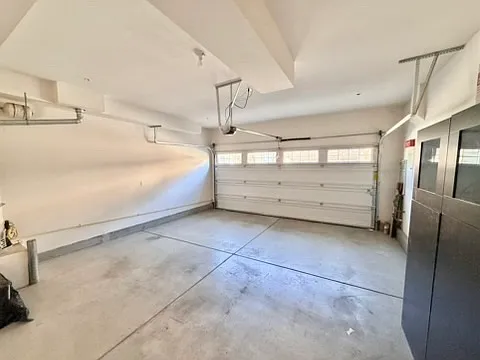 2 car garage
