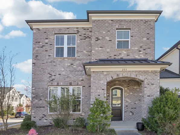 235 Mallard Landing Dr, Chapel Hill, NC 27516