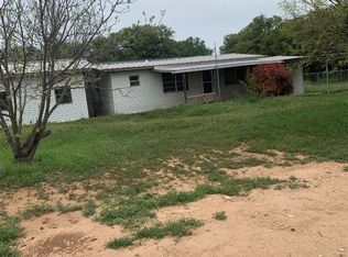 106 Ray Barnes Dr, Bangs, TX 76823