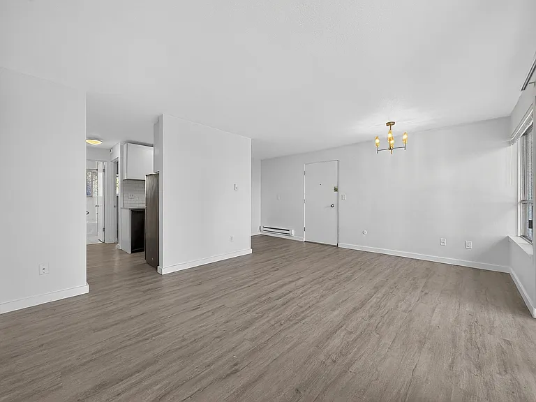 1330 12th Ave S #3 — Photo 4