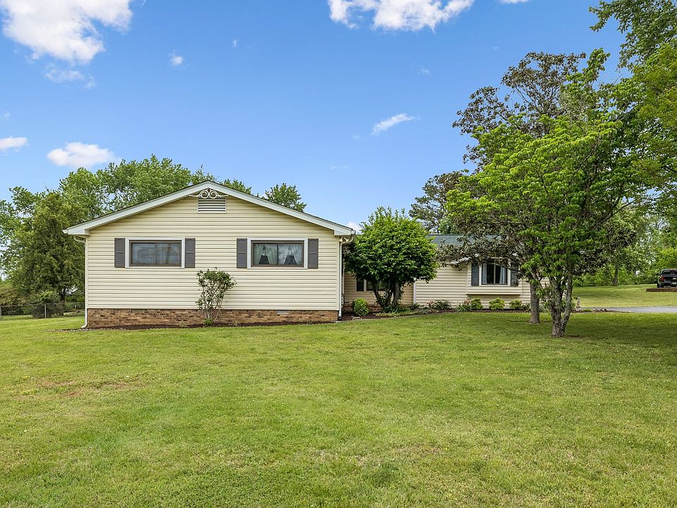 1st image of 454 Lakewind Dr
