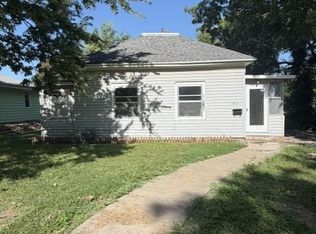 604 N 3rd St, Burlington, KS 66839