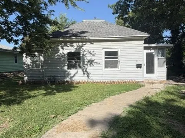 604 N 3rd St, Burlington, KS 66839