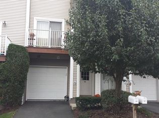 40 Crystal Hill Dr, Pomona, NY 10970