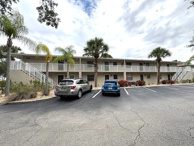 966 La Costa Cir #5 — Photo 2