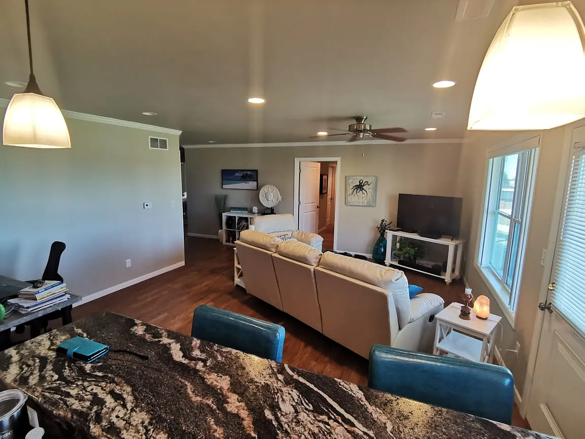 2 bed, 1250 sqft, $1,500 — Photo 4