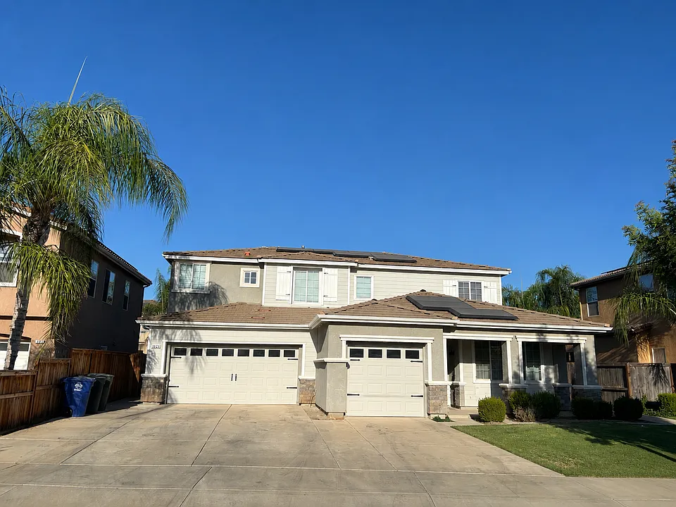 962 Rosewood Ave