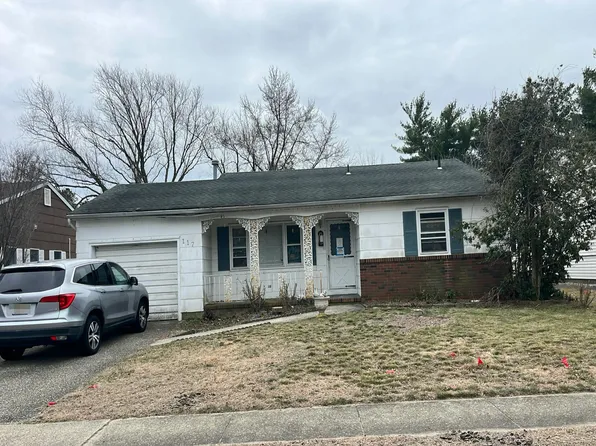 117 Westbrook Dr, Toms River, NJ 08757