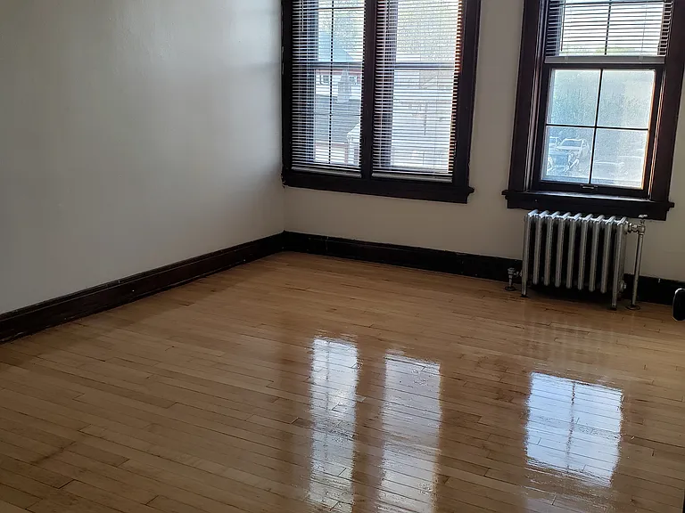3227 W Lincoln Ave — Photo 9