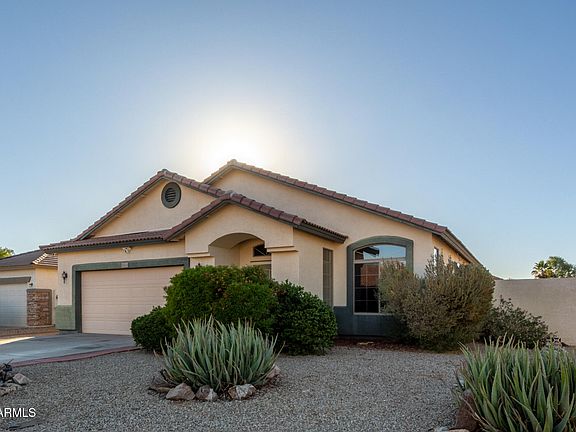 3rd image of 28320 N Tourmaline Drive